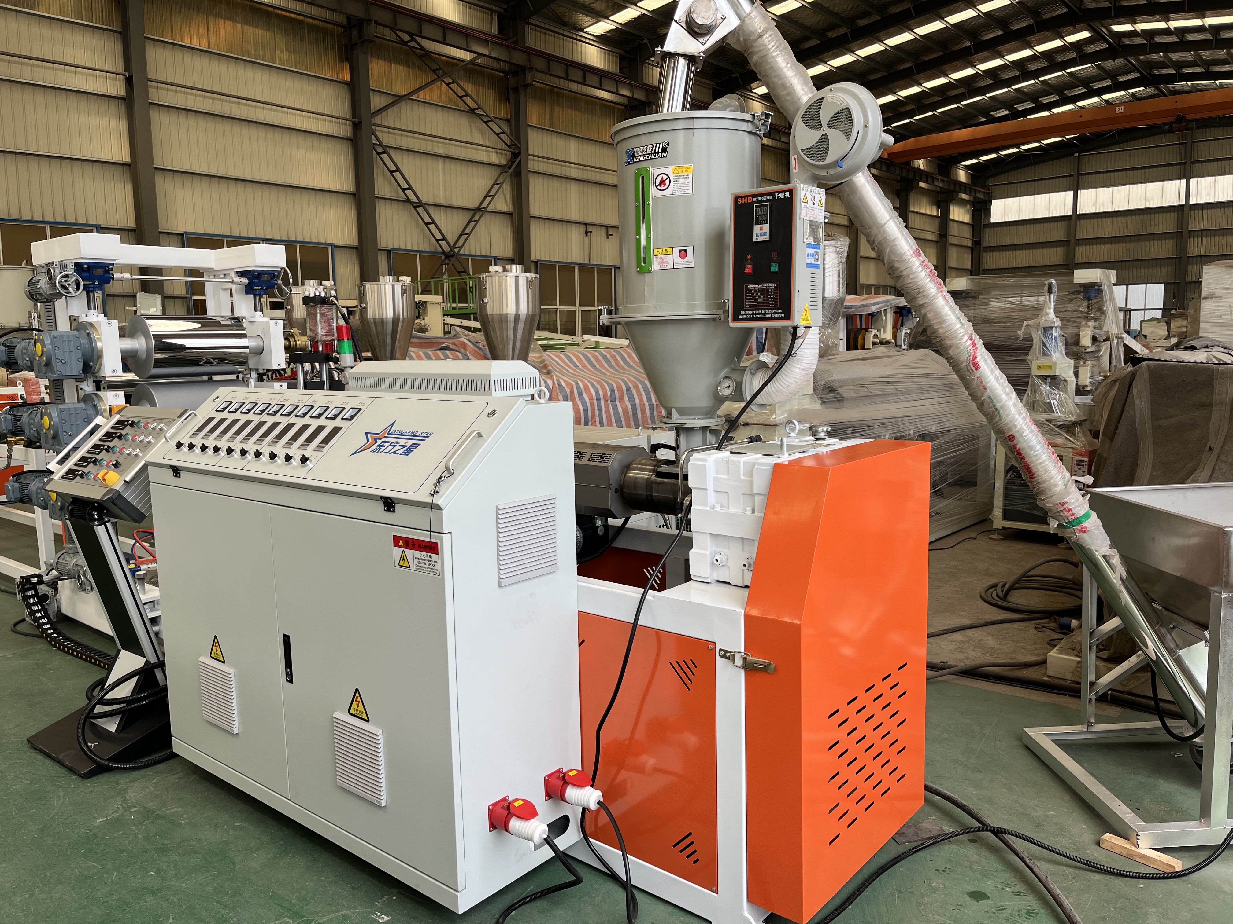 ​Neue Produktvorschau POK-Plattenextrudermaschine